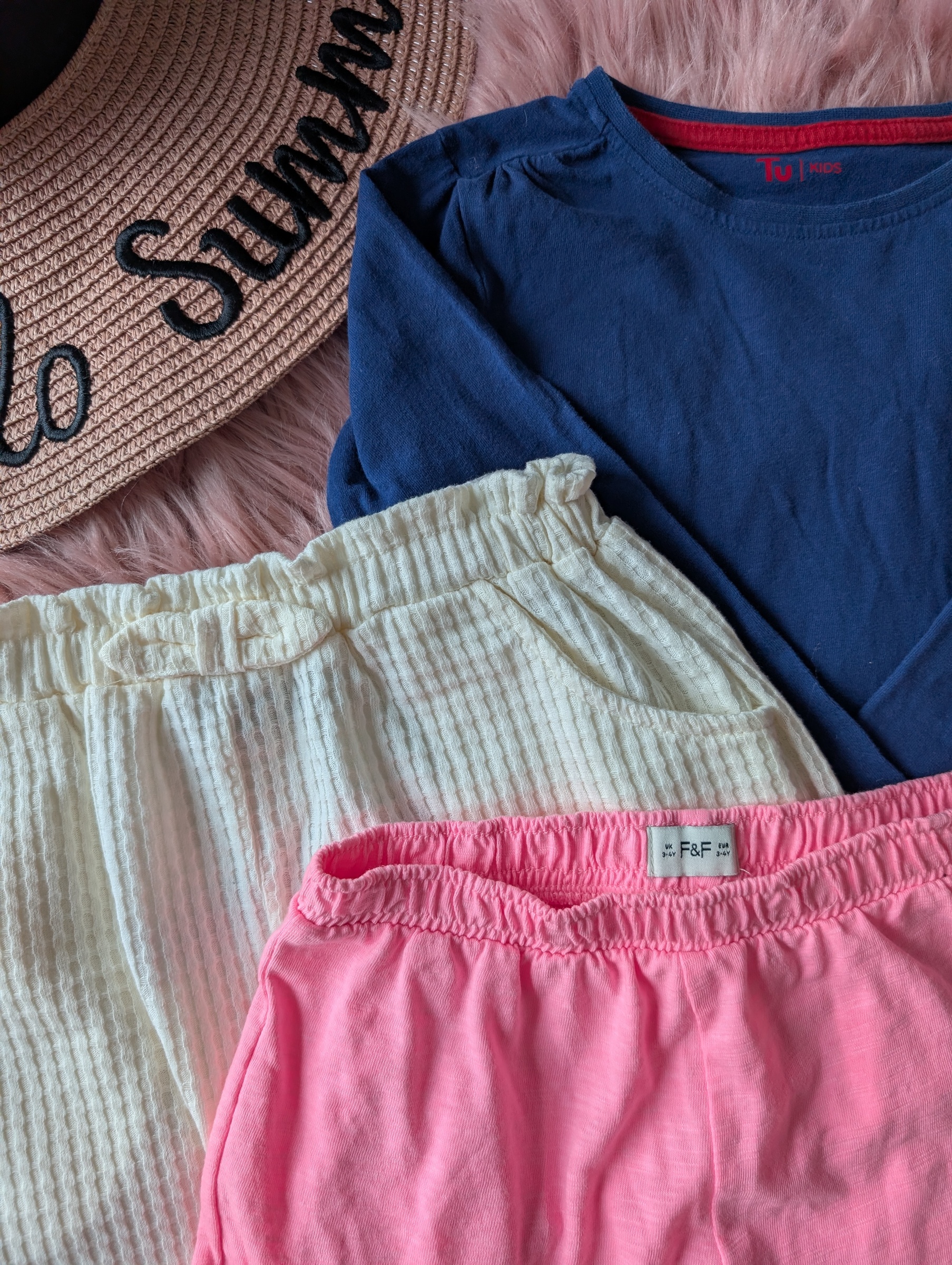 PXL_20251122_034857103