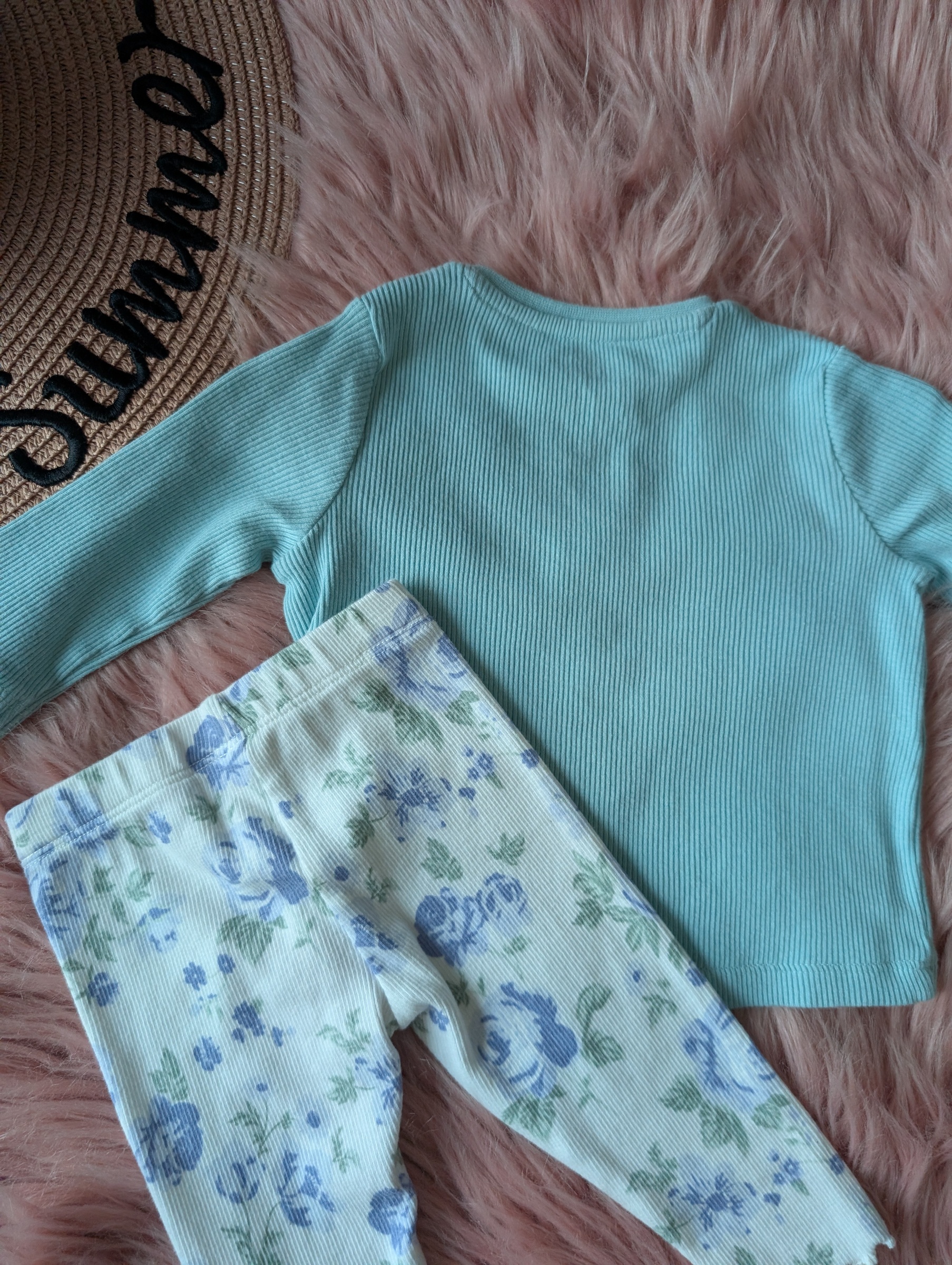 PXL_20251122_040239669