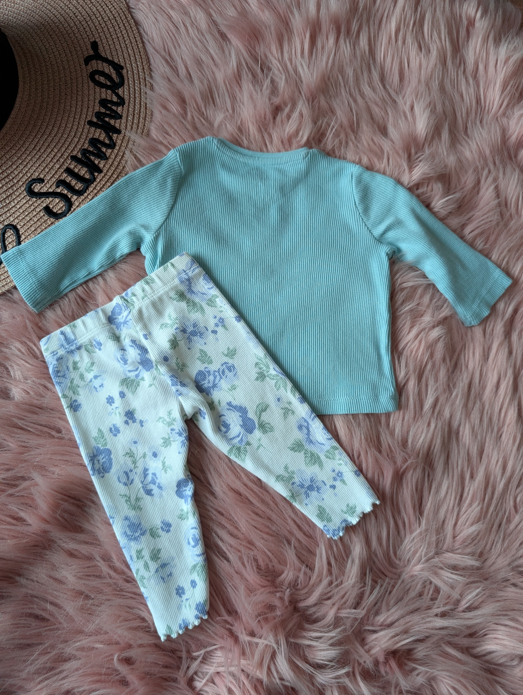 PXL_20251122_040238540