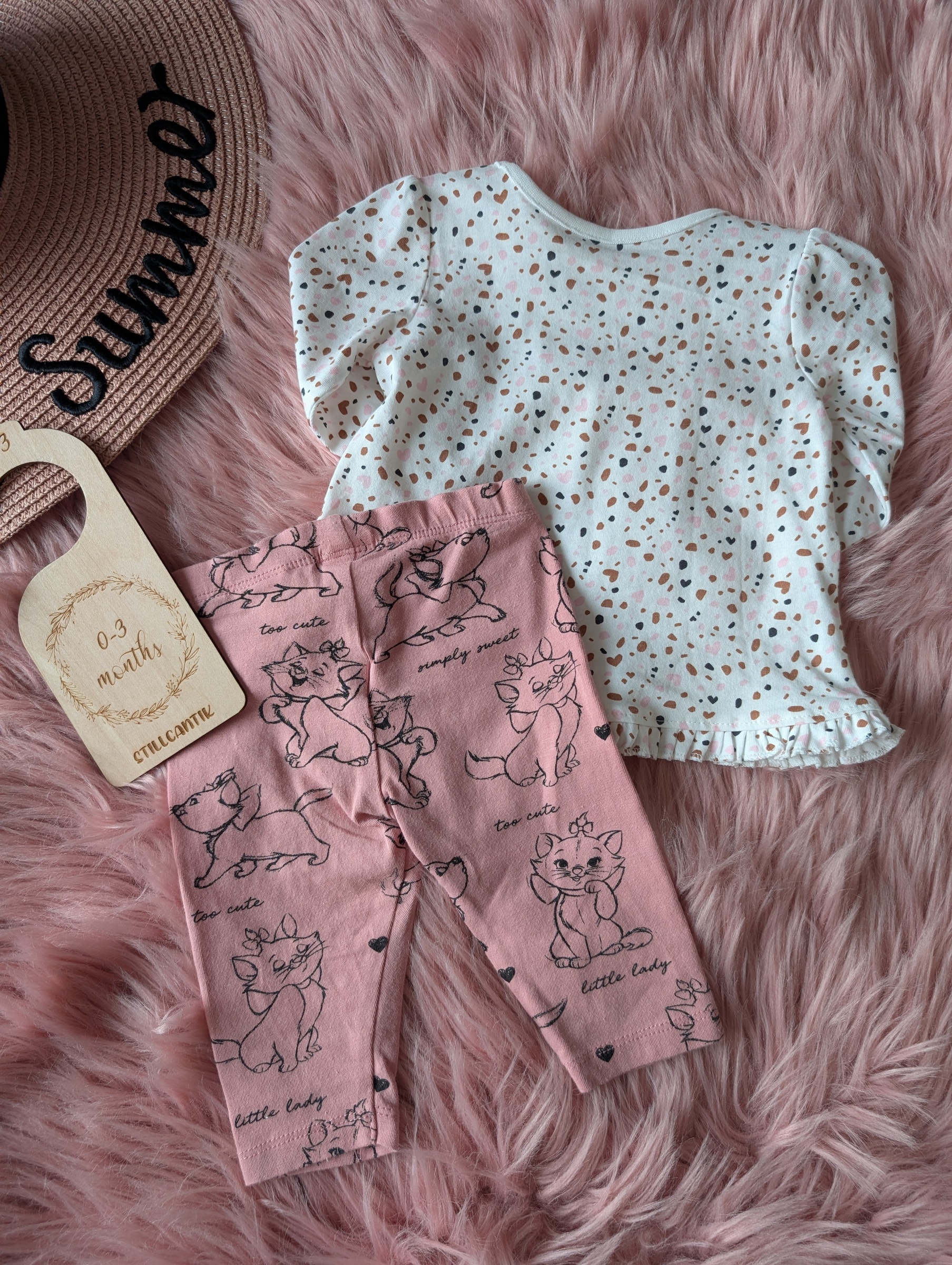 PXL_20251122_040359619