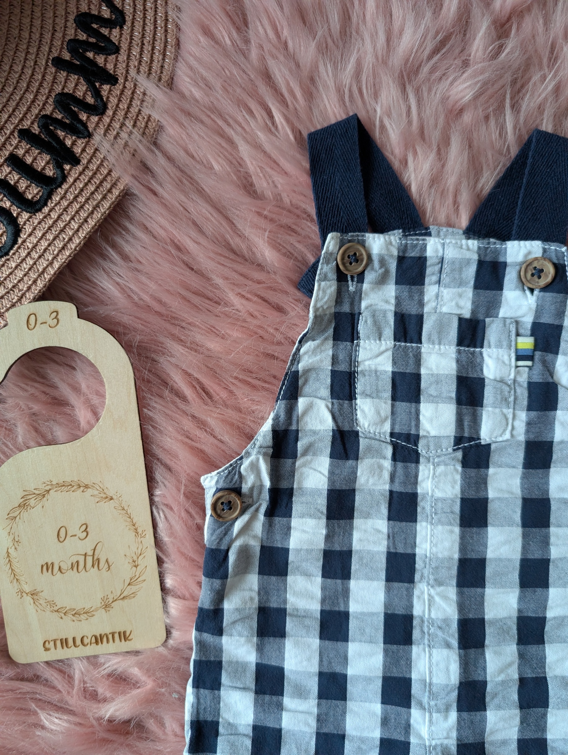 PXL_20251122_044748200