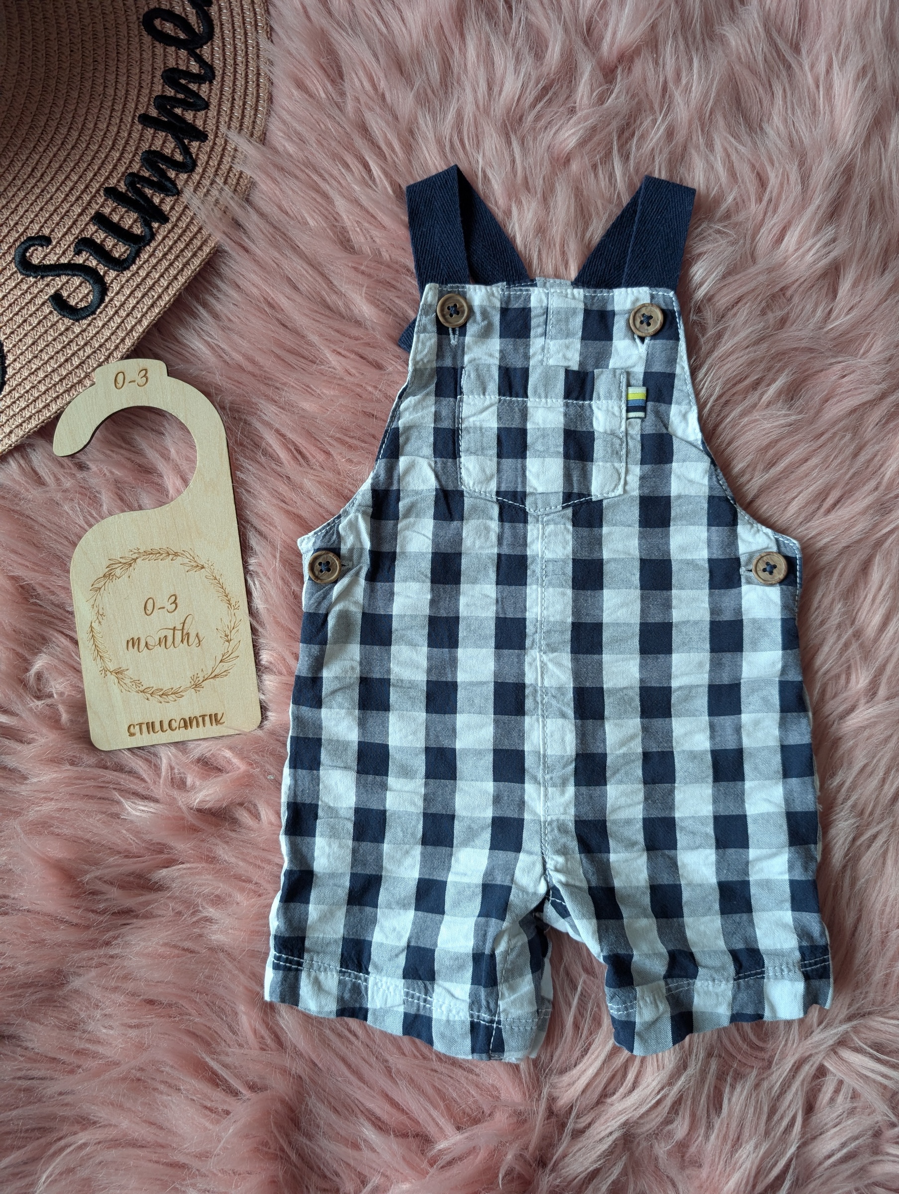 PXL_20251122_044746935