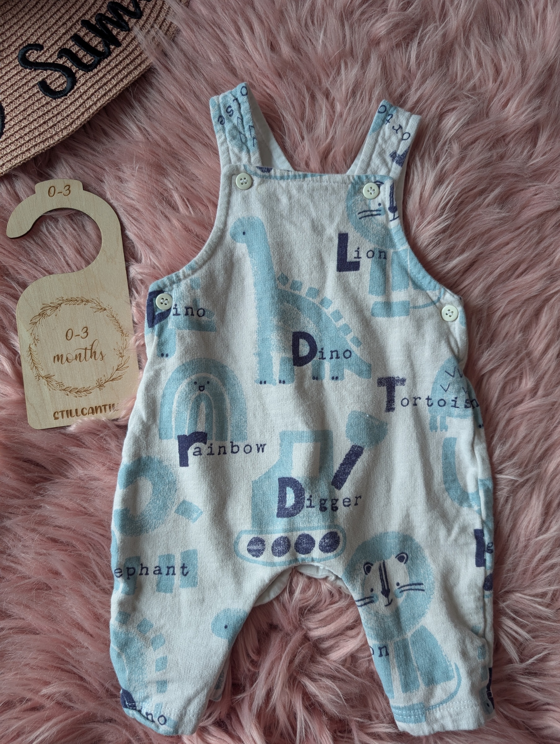 PXL_20251122_044654877