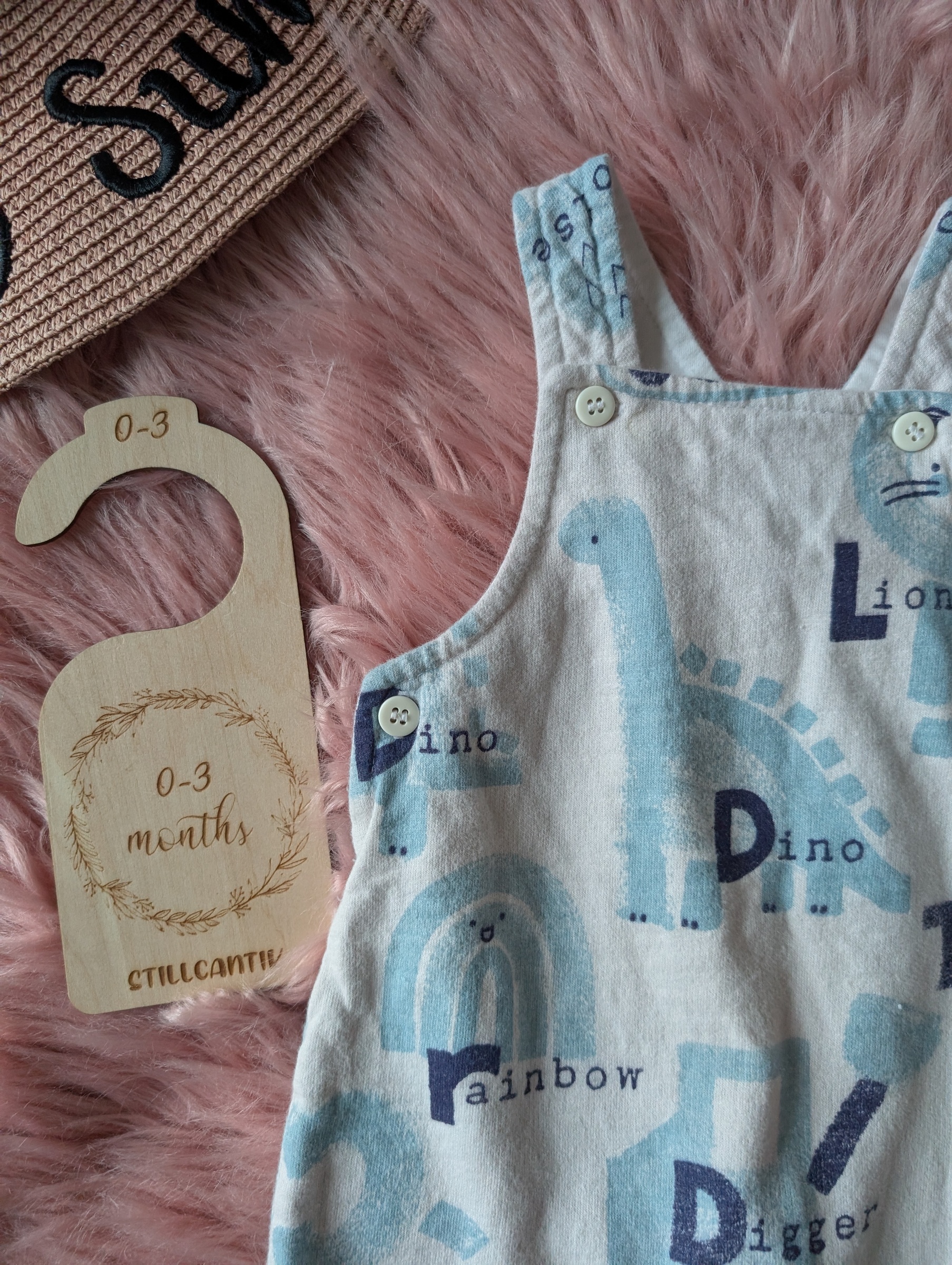 PXL_20251122_044655946