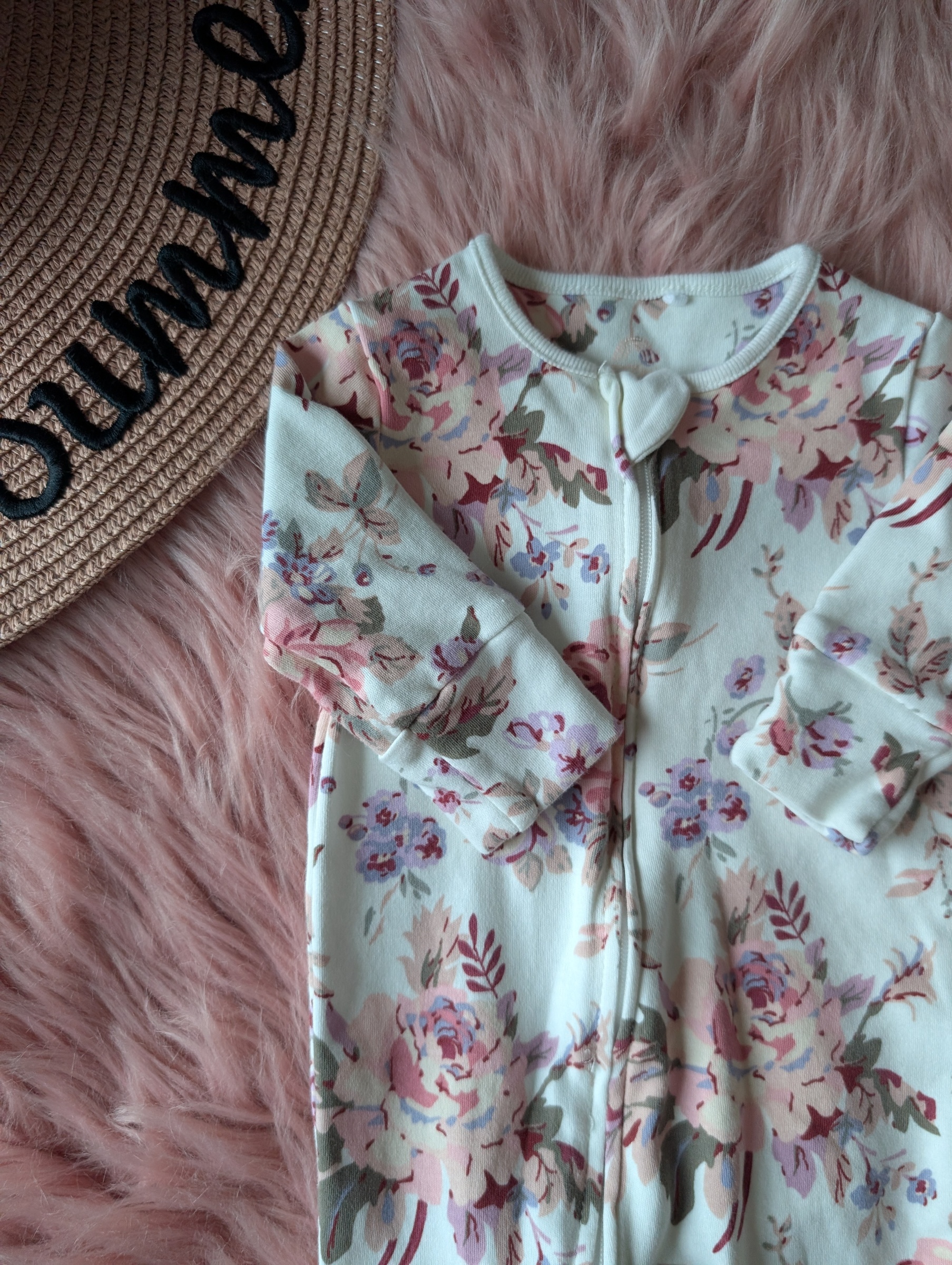 PXL_20251122_063018447