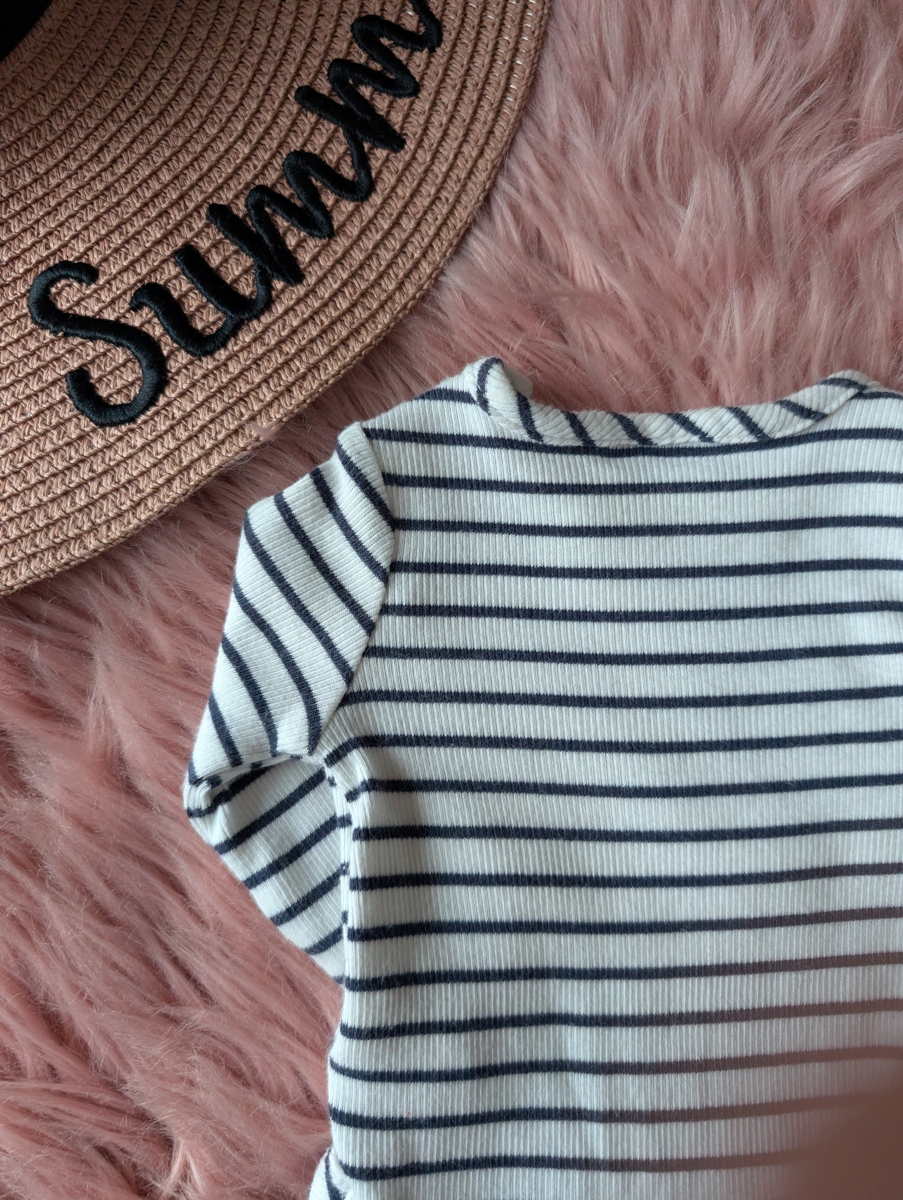 PXL_20251122_050236826