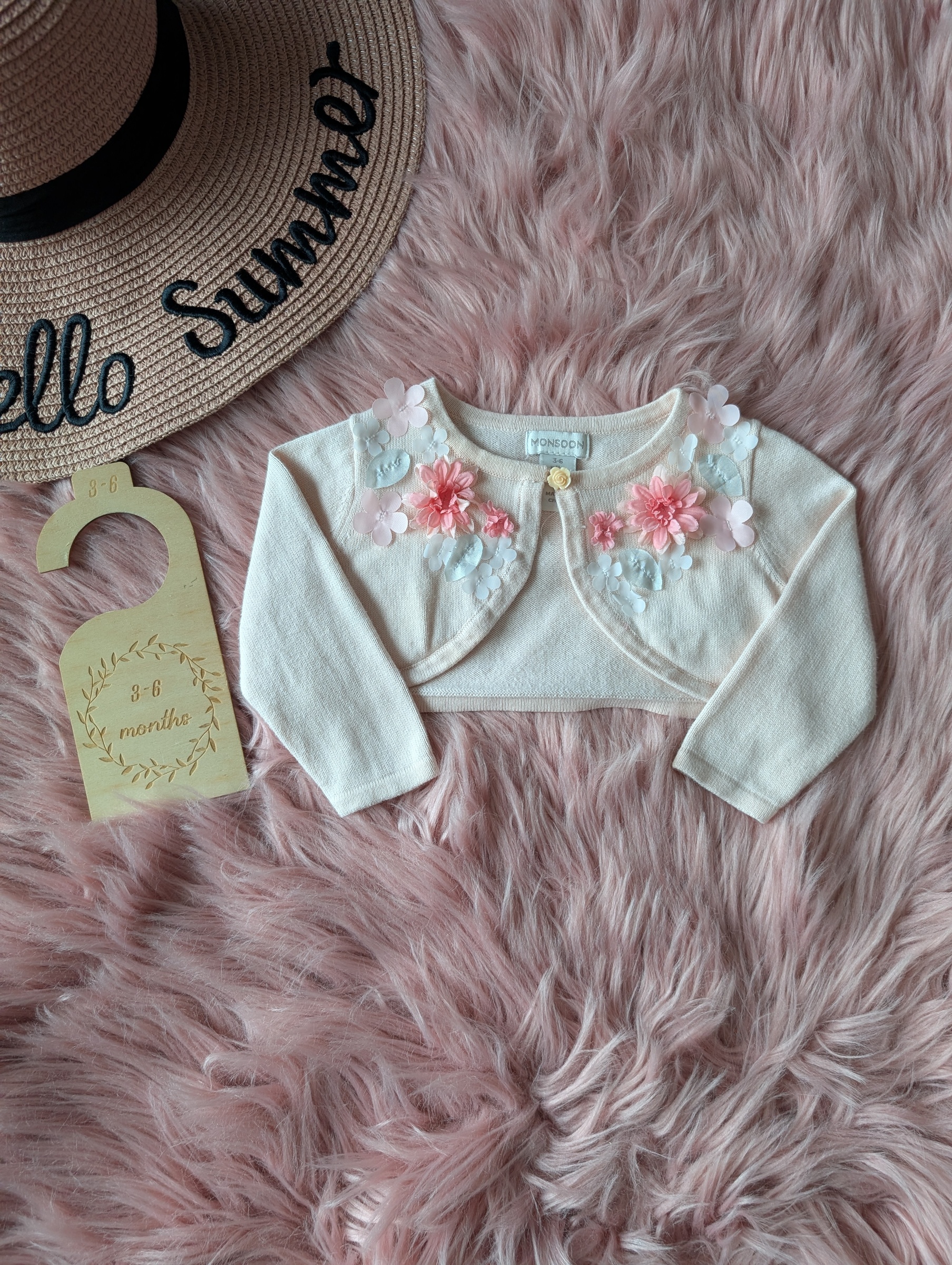 PXL_20251122_052041333