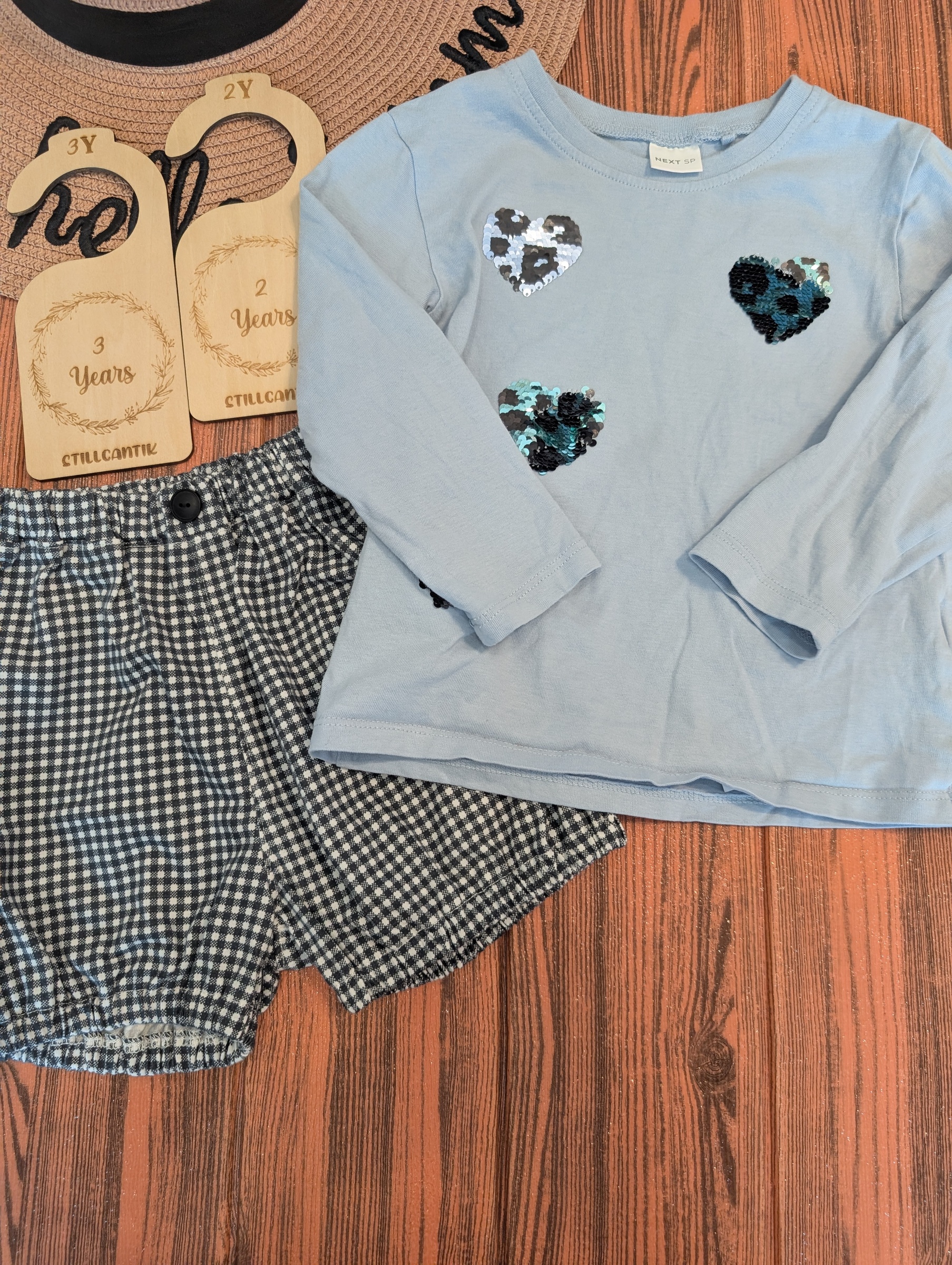 PXL_20251213_015449600