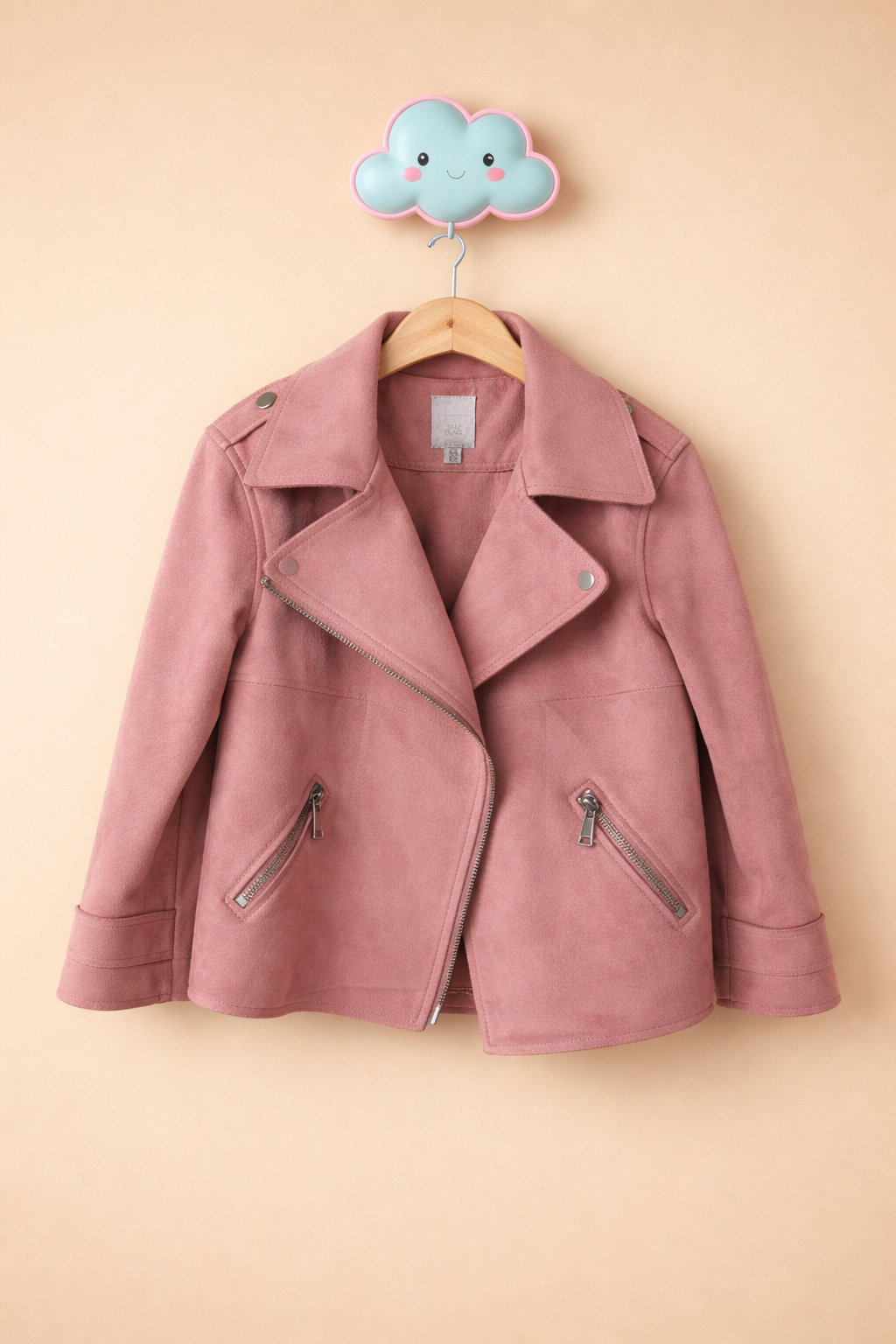 9de6f5e3-e80c-485c-8ca6-70e6b7c8bfce