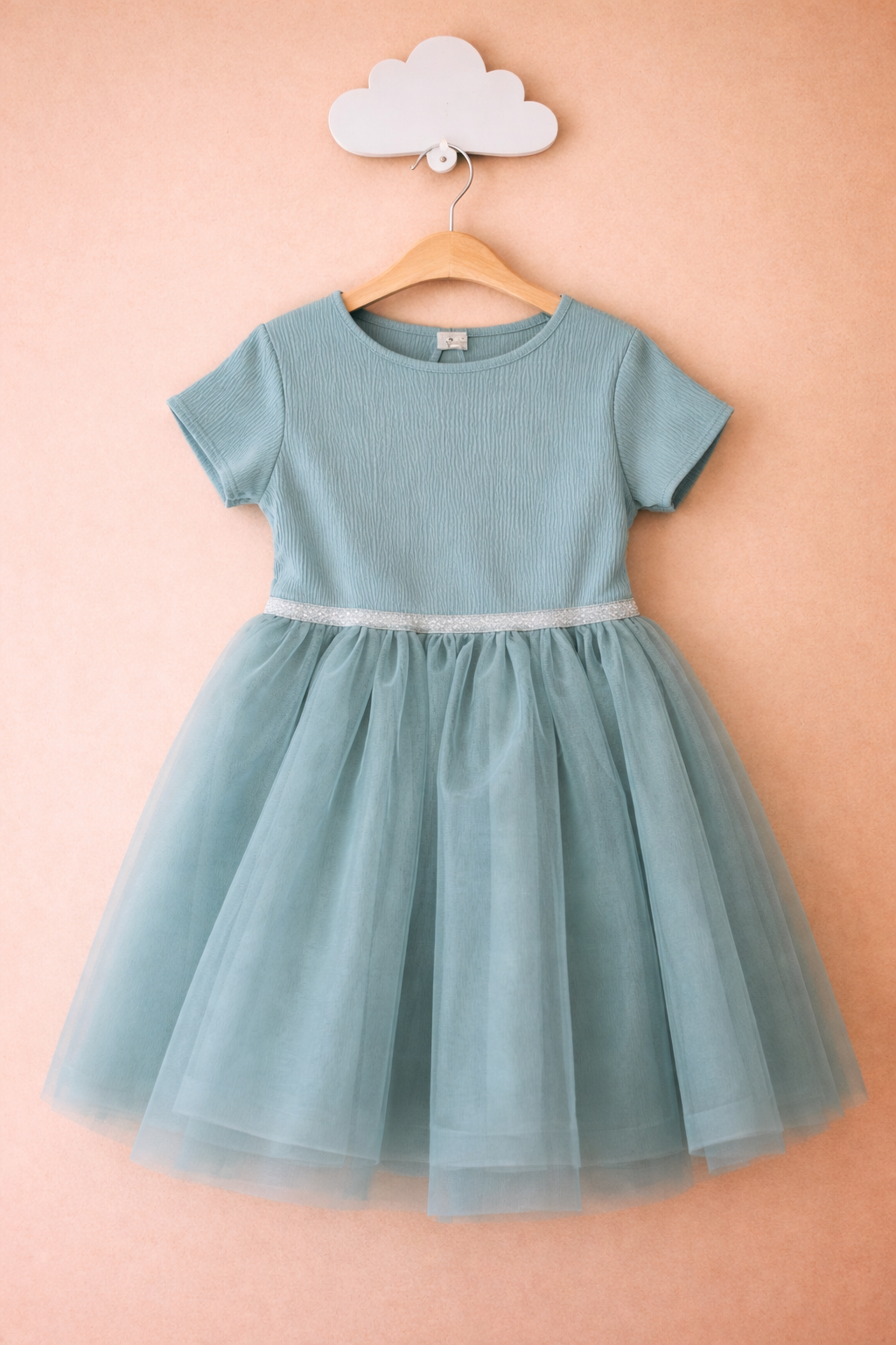 f521fb0f-f5a7-4189-b17d-93466f3d2a5a