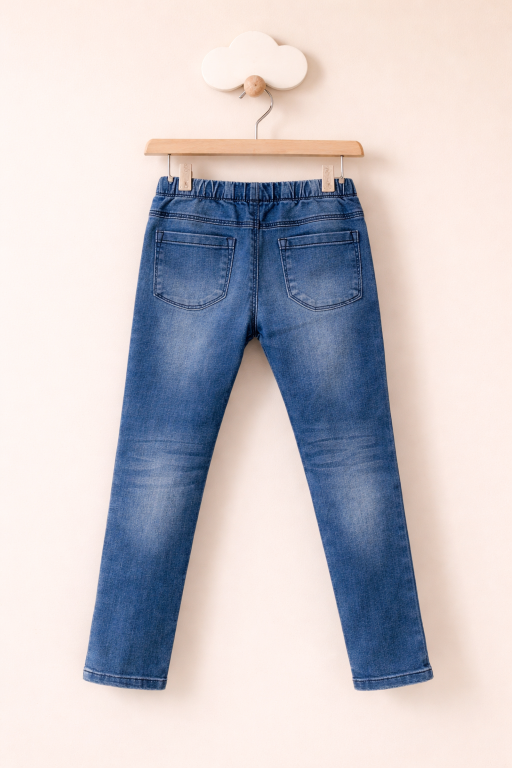 c4a3c135-8691-4c4c-9861-edb9384338a9