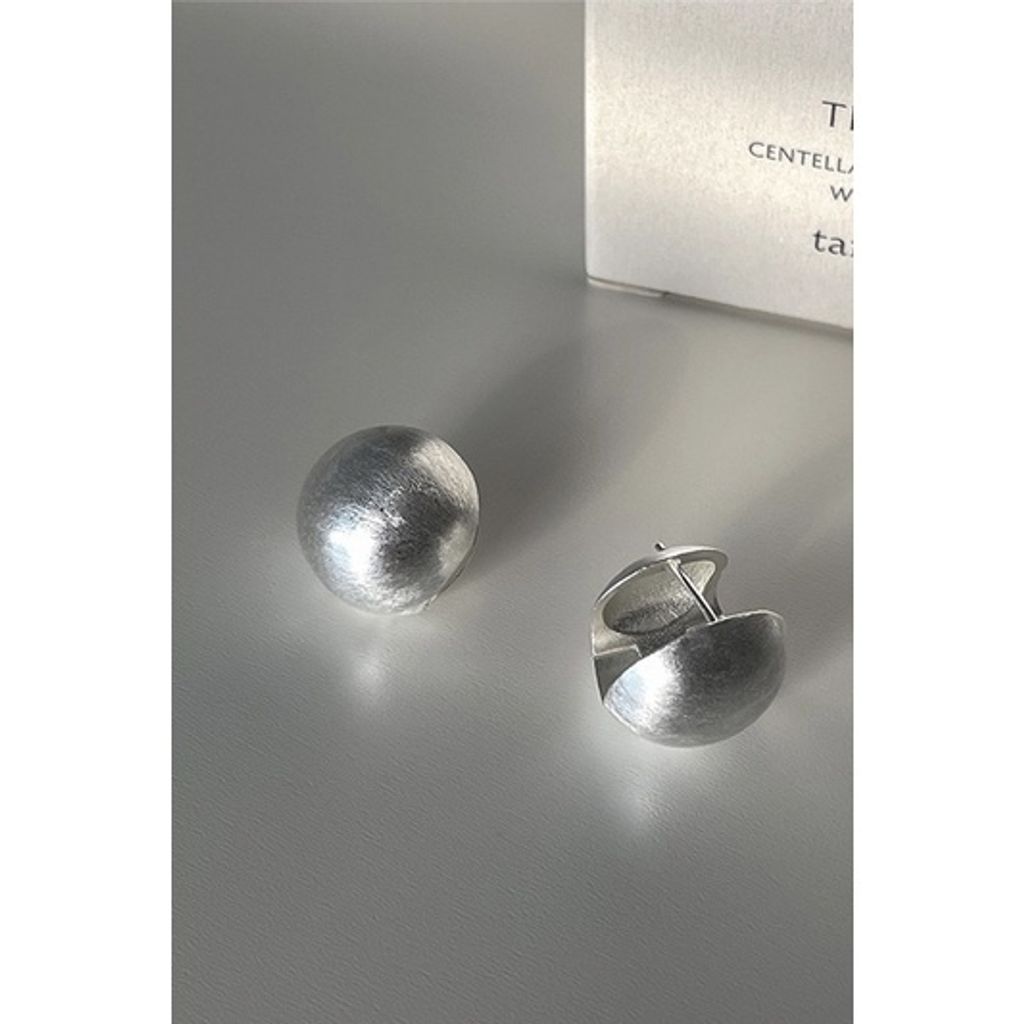 sg-11134201-22100-av83n7e5ooiv5d