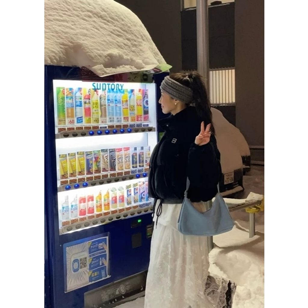 tw-11134207-81ztj-mhrwpxq7dix037