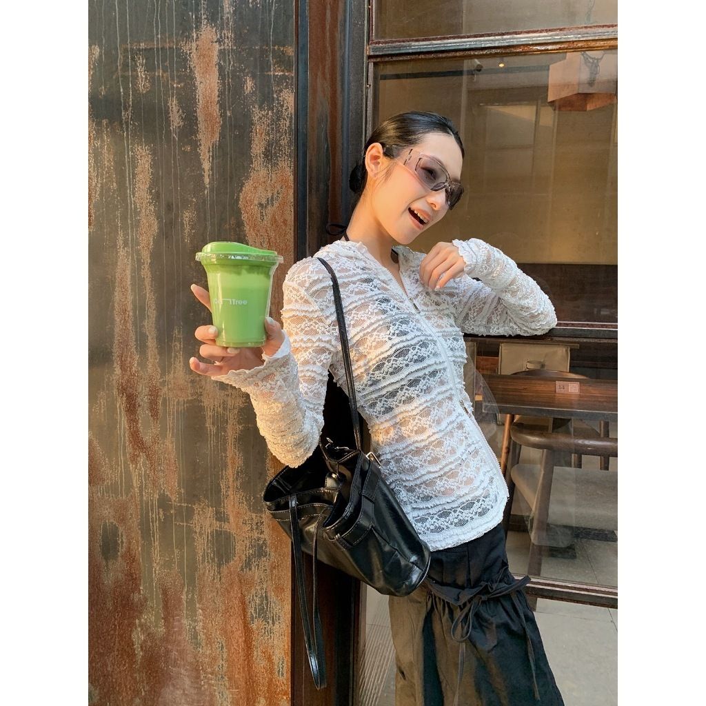 tw-11134207-81ztd-mju26n0oi9ds56