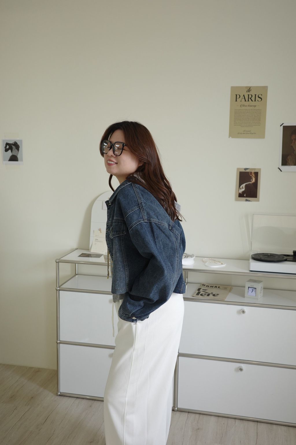 LINE_ALBUM_拉長比例牛仔外套_260309_2