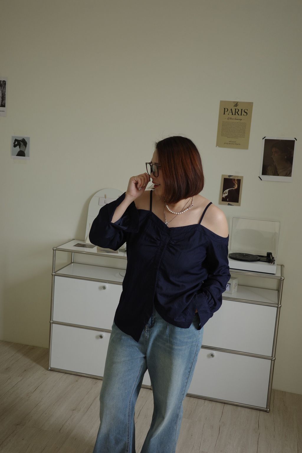 LINE_ALBUM_最藏副乳一字襯衫_260309_3