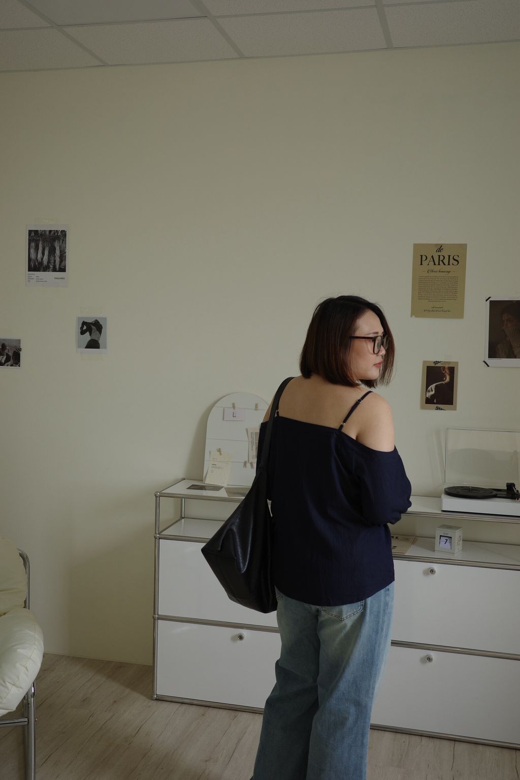 LINE_ALBUM_最藏副乳一字襯衫_260309_4