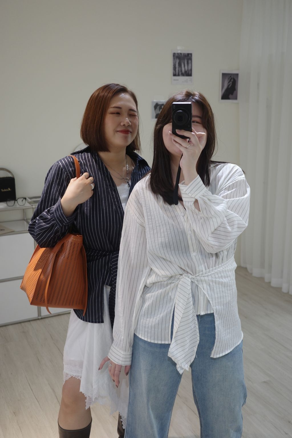 LINE_ALBUM_很會上班的姊姊襯衫_260405_3