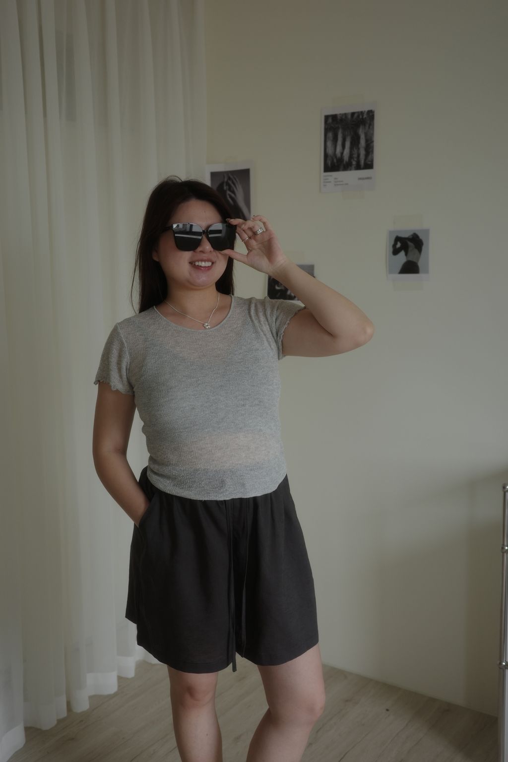 LINE_ALBUM_不貼身木耳袖上衣_260511_3