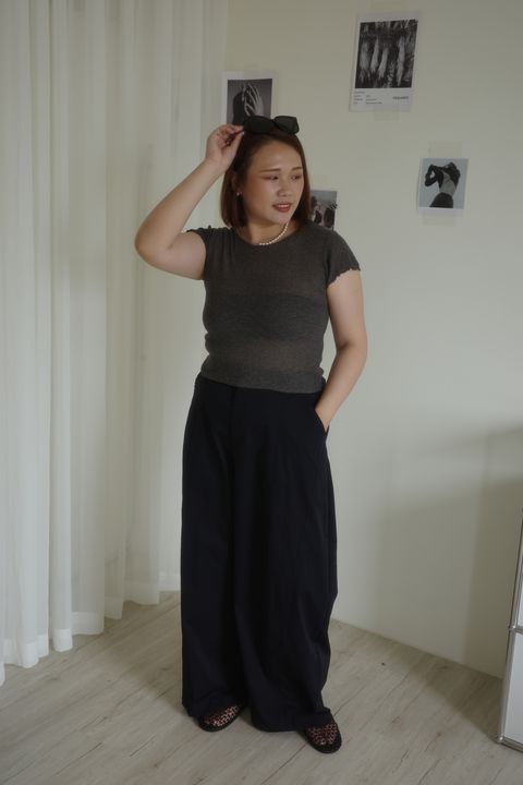 LINE_ALBUM_不貼身木耳袖上衣_260511_4