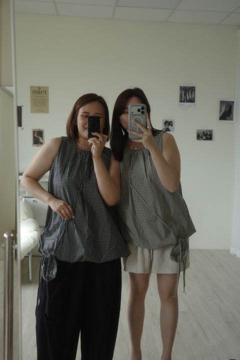 LINE_ALBUM_復古格紋背心裙(附包包)_260511_1