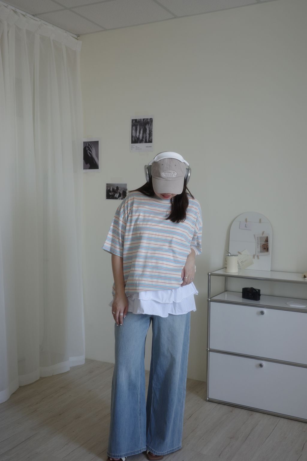 LINE_ALBUM_側線直腿牛仔褲_260601_5