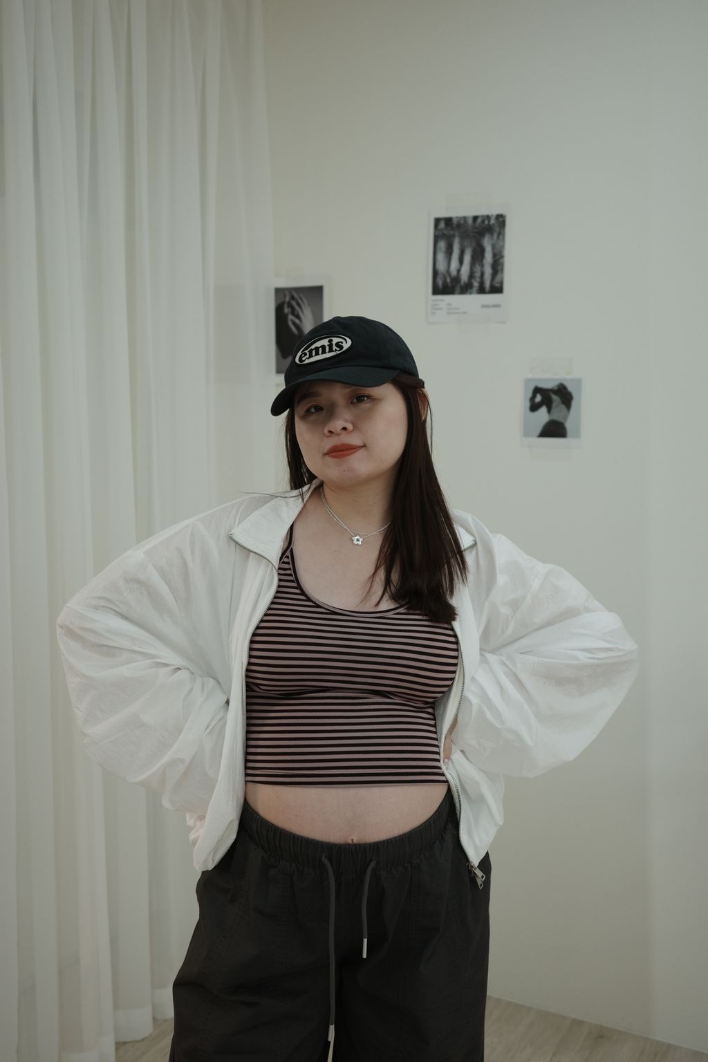 LINE_ALBUM_美背V領bratop_260710_3
