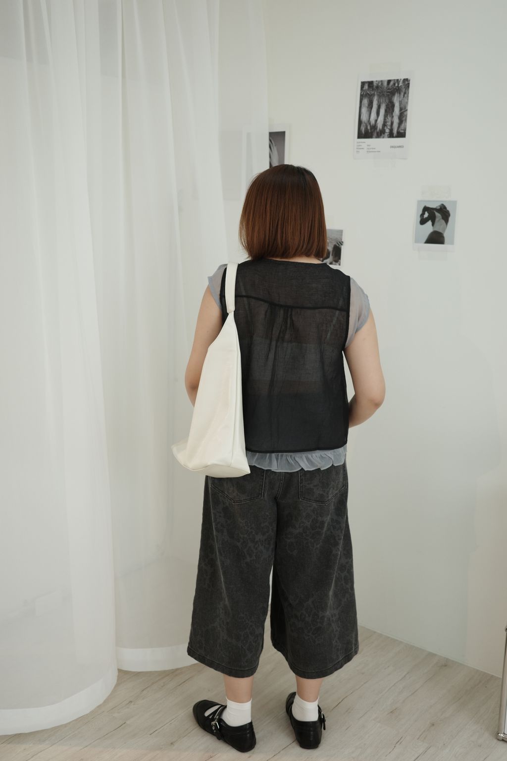 LINE_ALBUM_小花擺拼接亞麻上衣_260710_6
