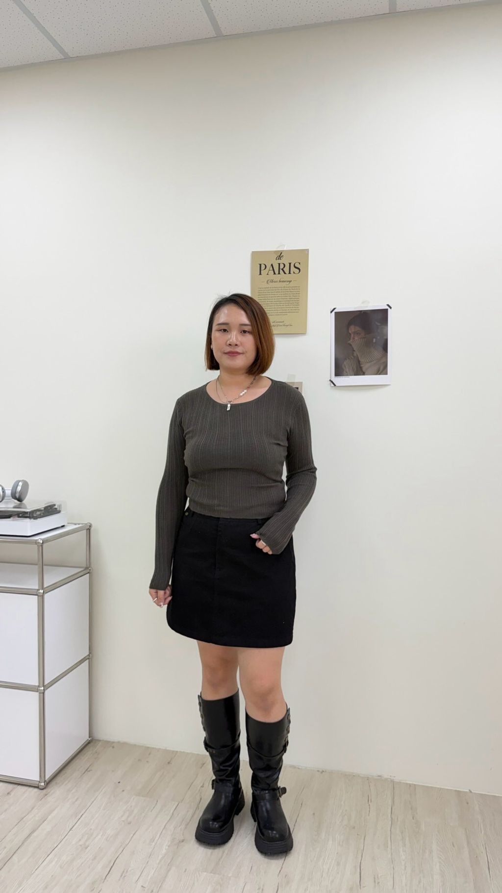 LINE_ALBUM_美背排釦上衣_260906_3