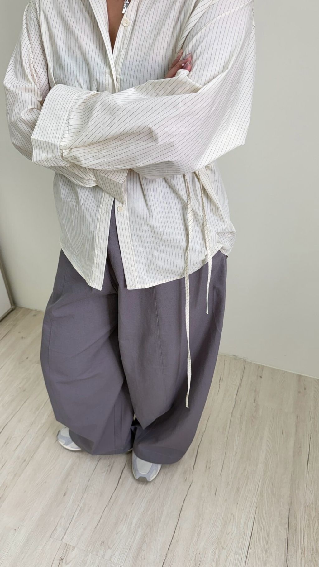 LINE_ALBUM_綁帶條紋襯衫_260906_3