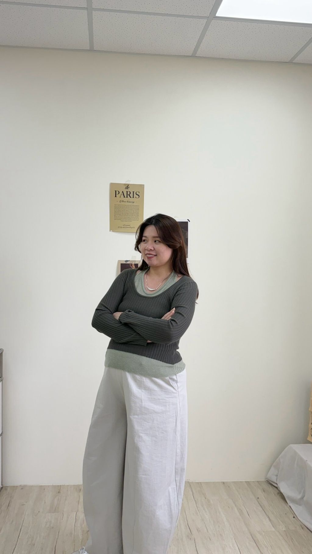 LINE_ALBUM_繞脖撞色上衣_260906_4