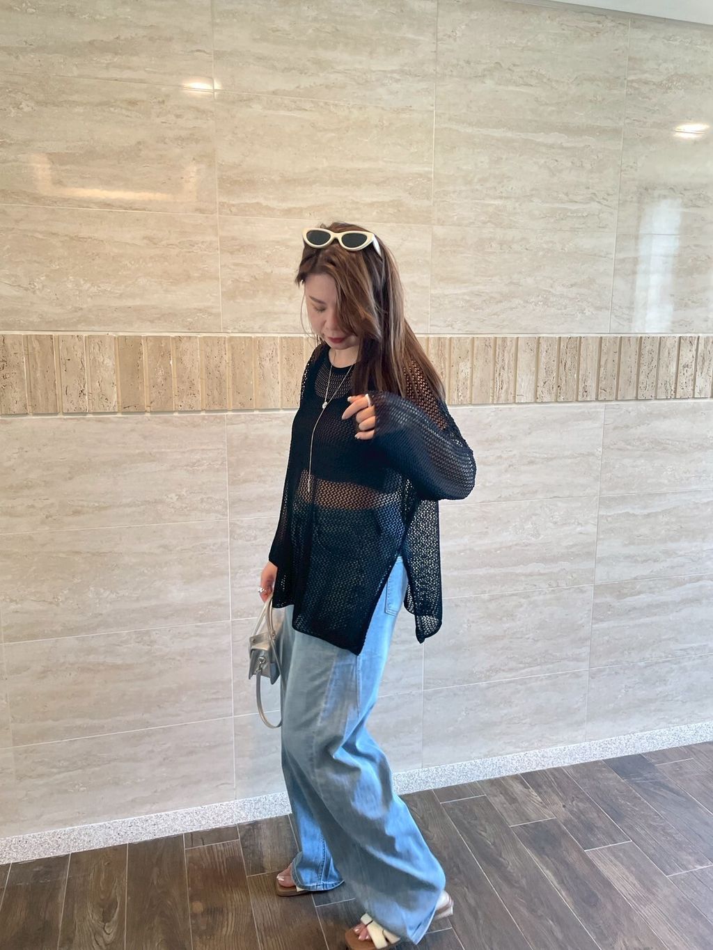 LINE_ALBUM_慵懶洞洞衣～露一點肌膚更顯瘦！_250427_13