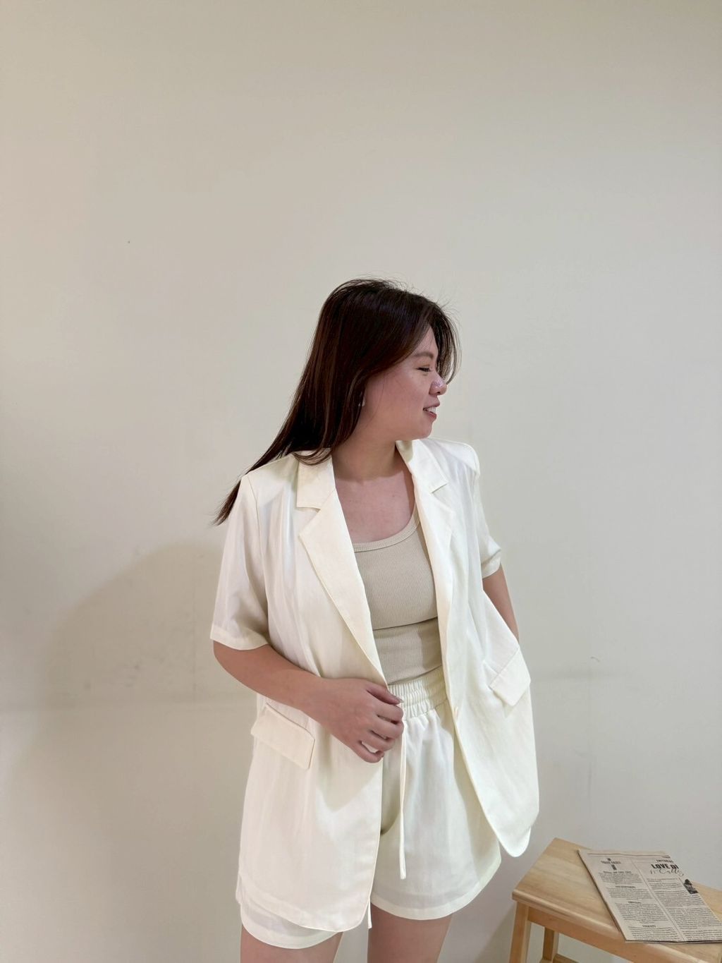 LINE_ALBUM_可休閒可正式短袖套裝～本人的光澤感超美！_250427_1