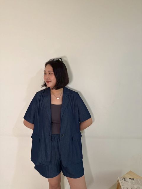LINE_ALBUM_可休閒可正式短袖套裝～本人的光澤感超美！_250427_33