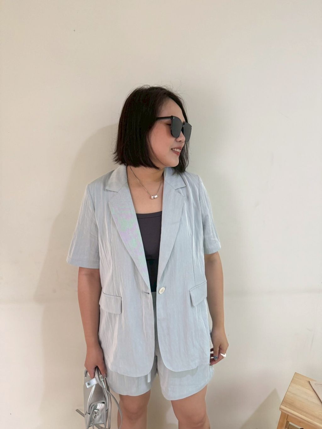 LINE_ALBUM_可休閒可正式短袖套裝～本人的光澤感超美！_250427_19
