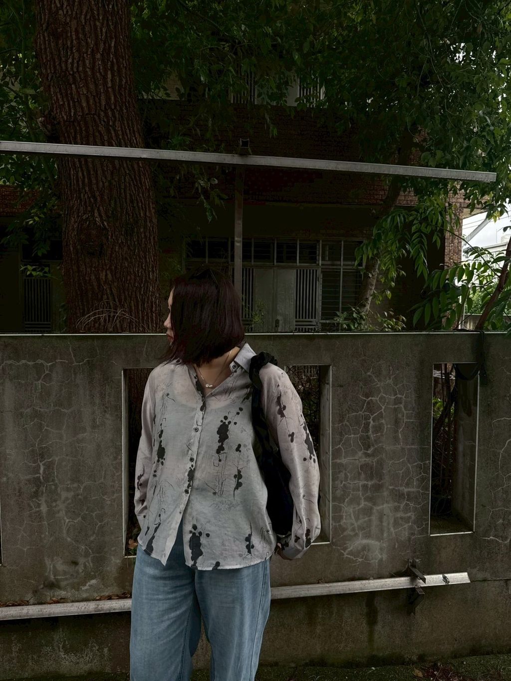 LINE_ALBUM_藝術感潑墨襯衫_250427_4
