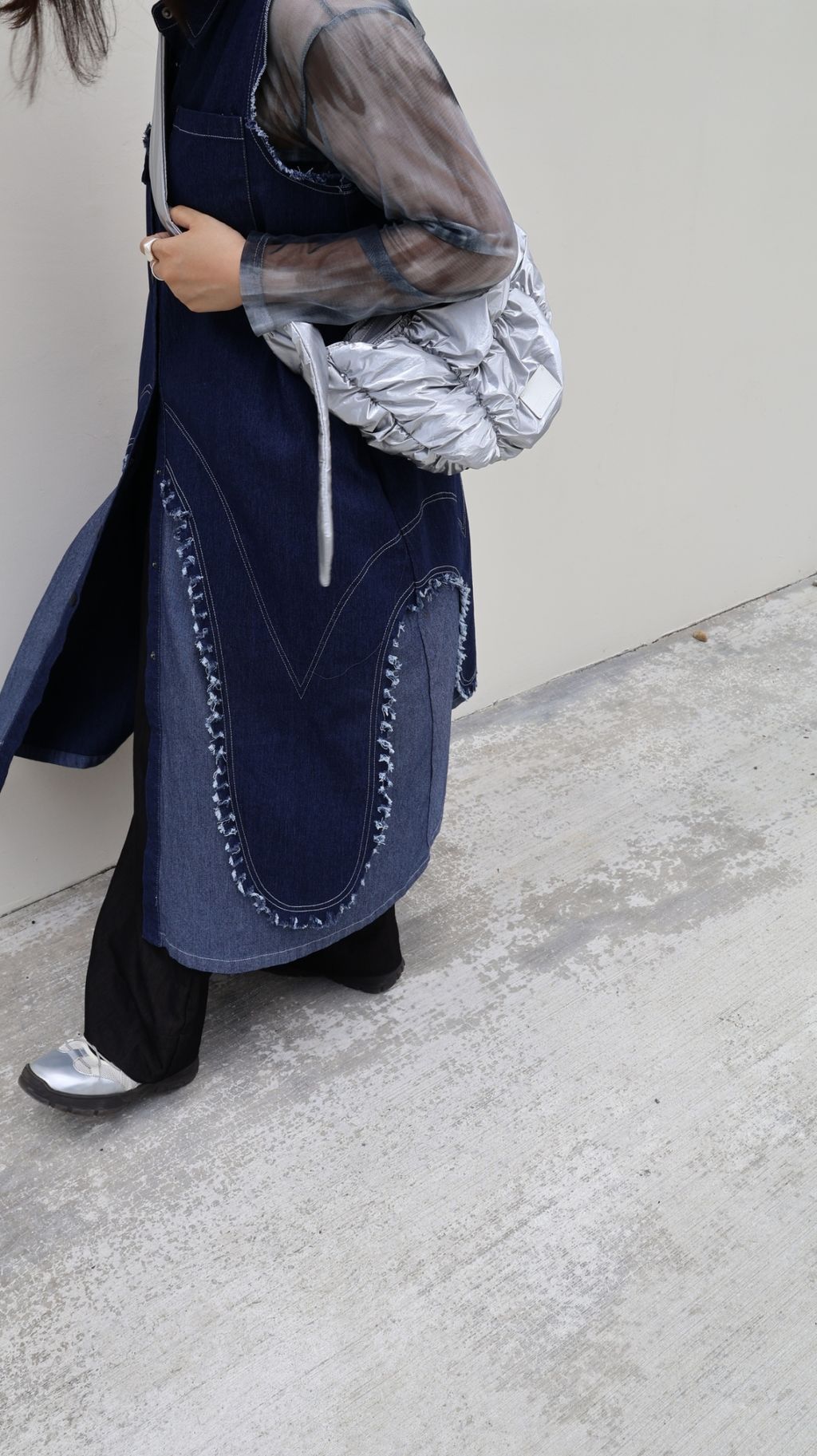 LINE_ALBUM_秒變日風牛仔長背心外套_250427_12