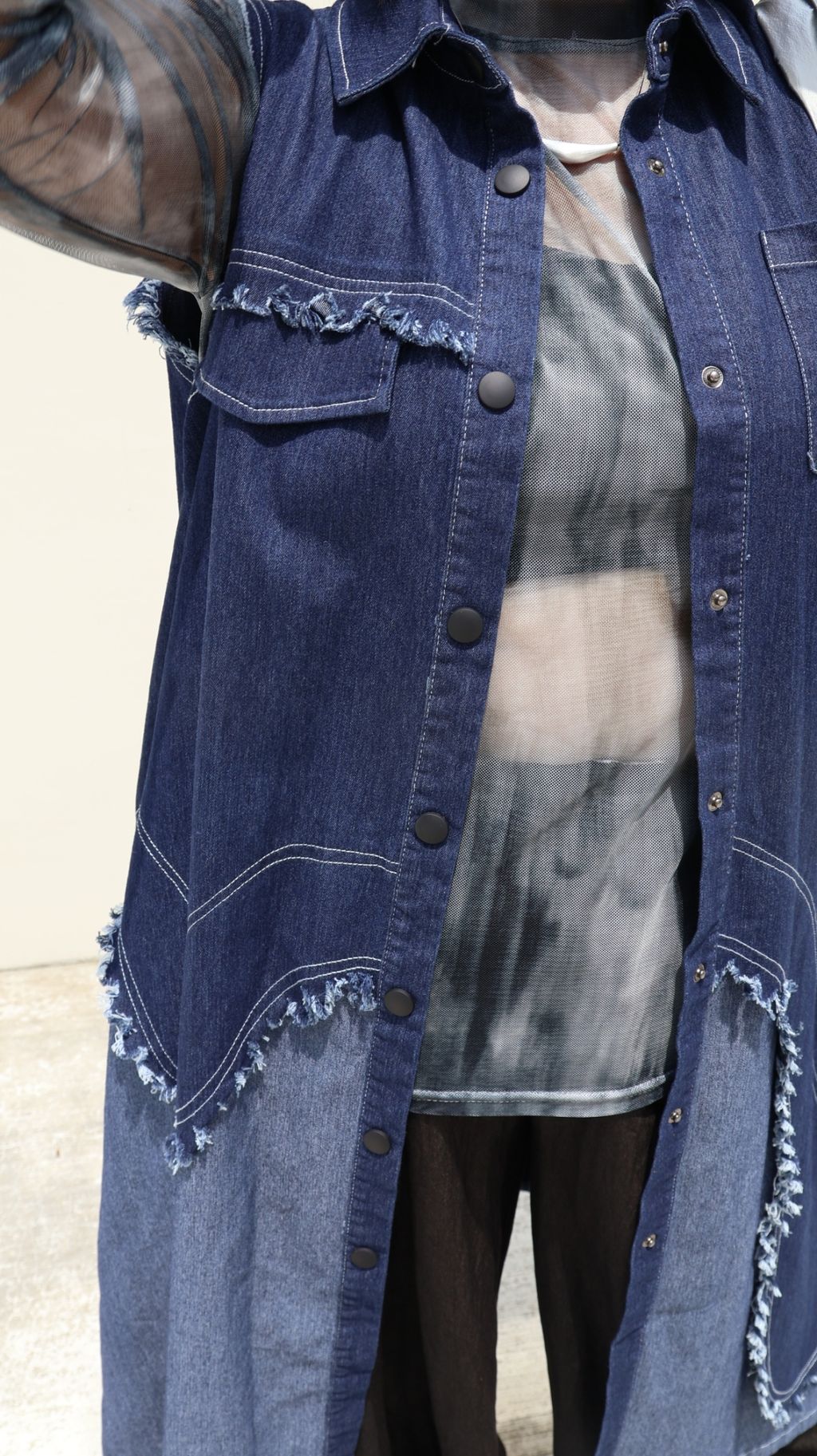 LINE_ALBUM_秒變日風牛仔長背心外套_250427_8