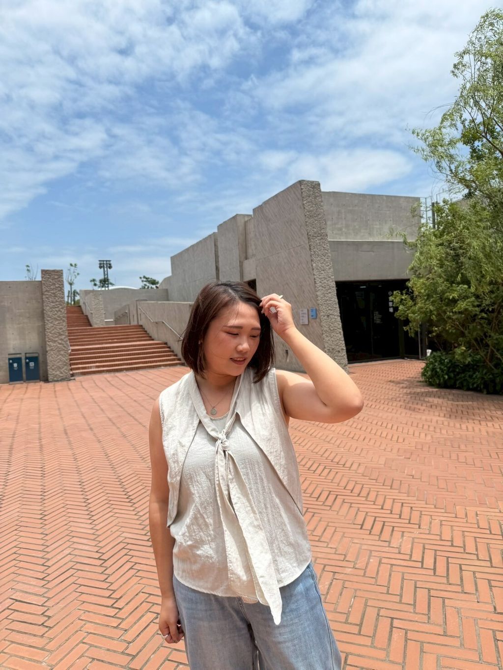 LINE_ALBUM_輕飄飄前綁帶造型背心_250531_5