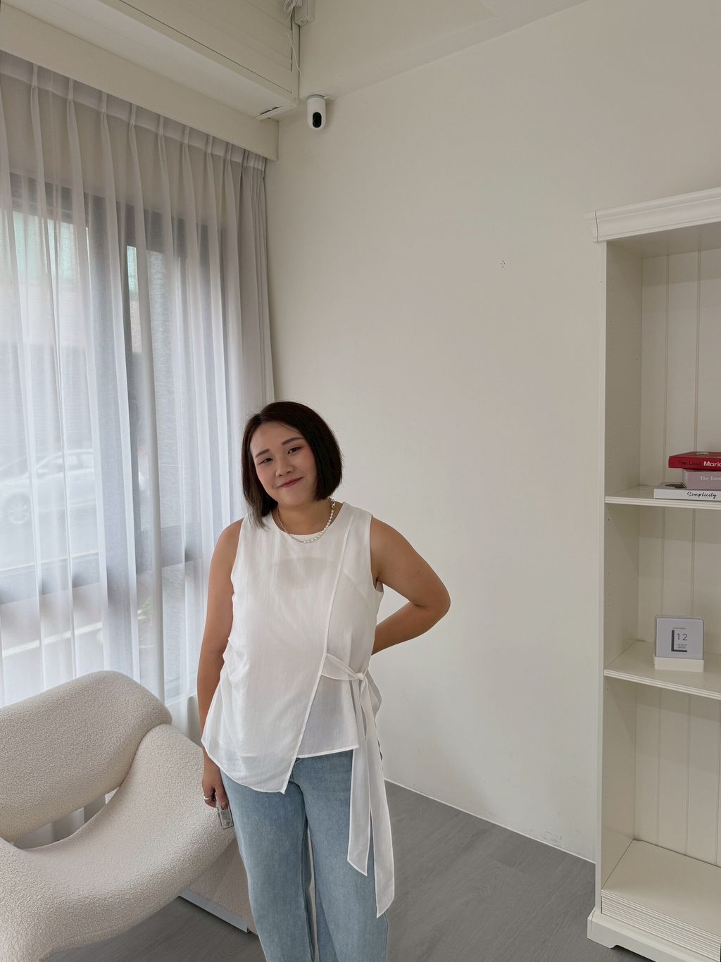 LINE_ALBUM_斜切側抓摺綁帶上衣_250727_1
