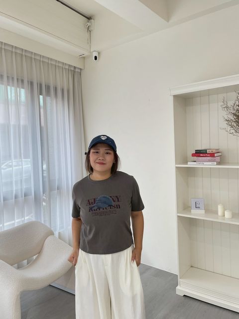 LINE_ALBUM_酷甜風灰色短版踢_250727_4