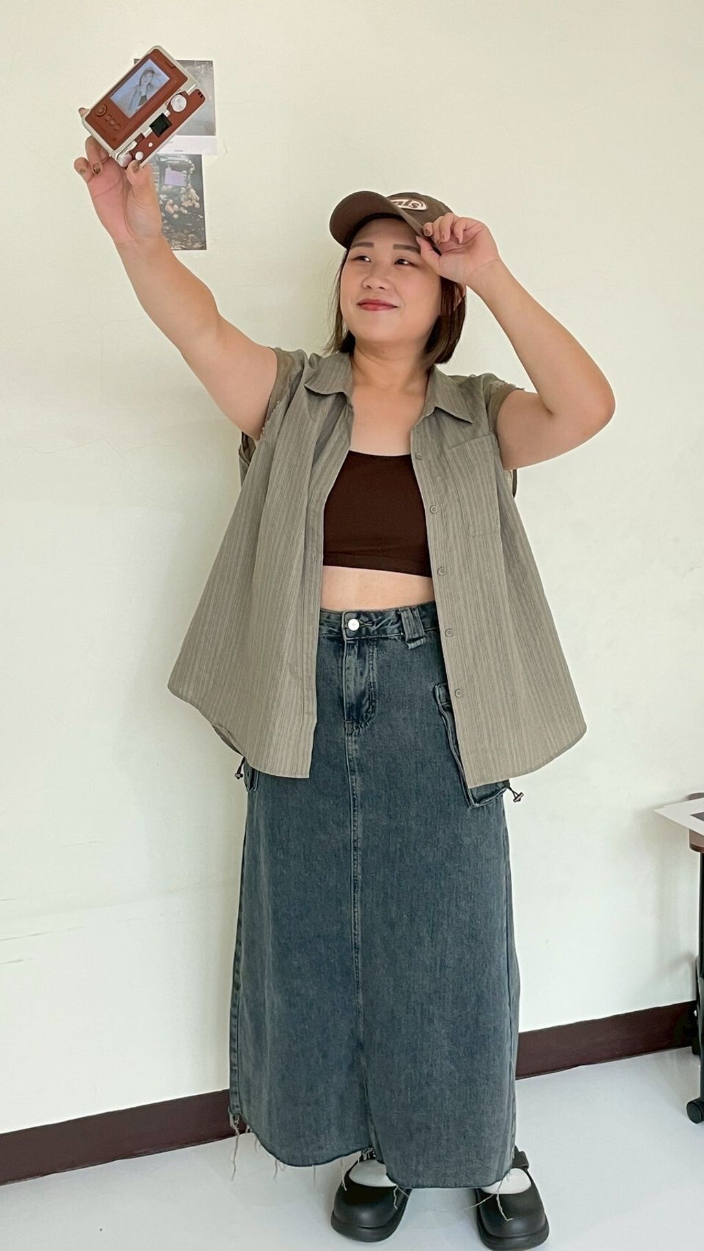 LINE_ALBUM_復古刷色工裝風牛仔裙_250727_8