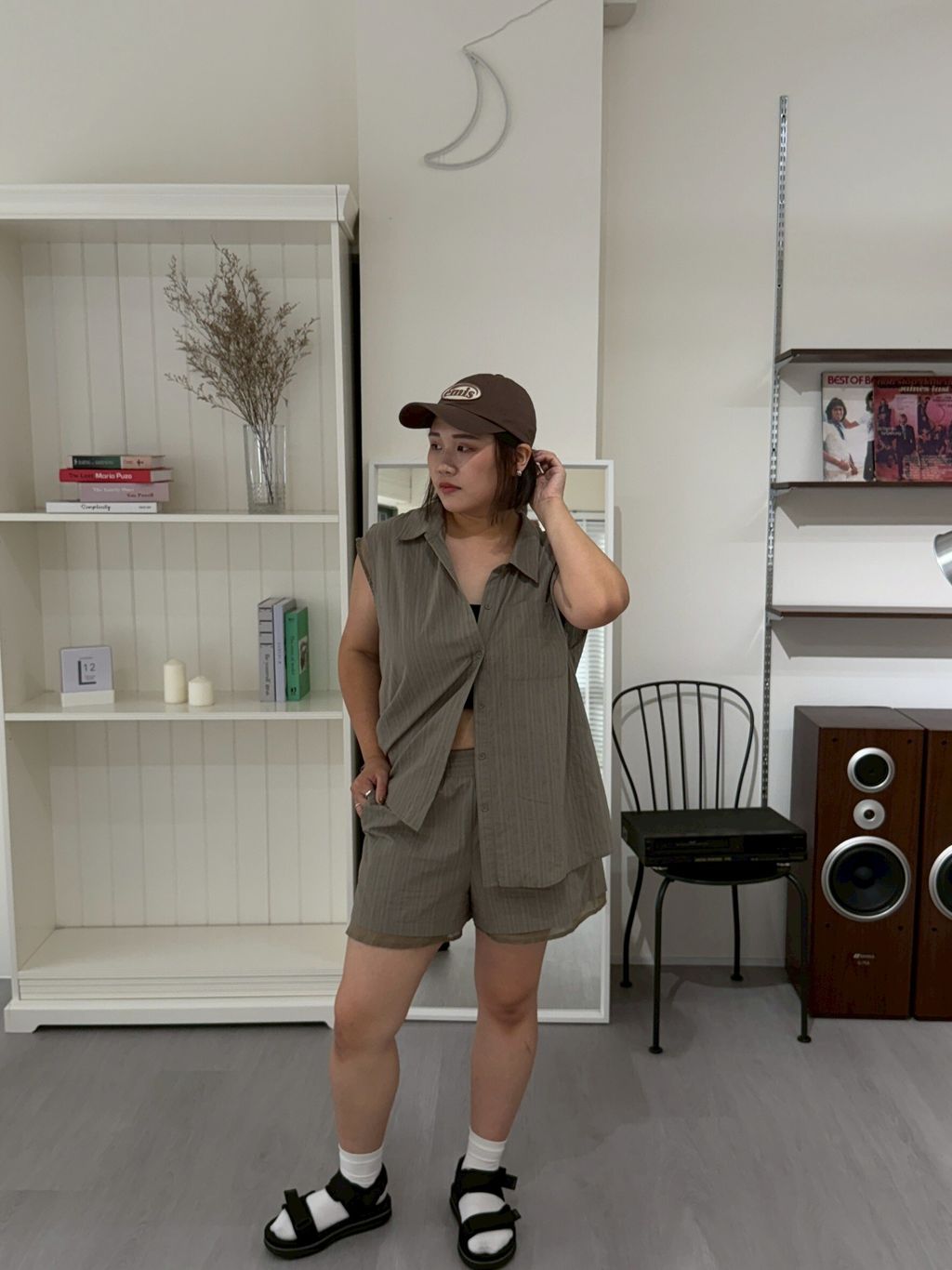 LINE_ALBUM_渡假感拼接直紋套裝_250727_8