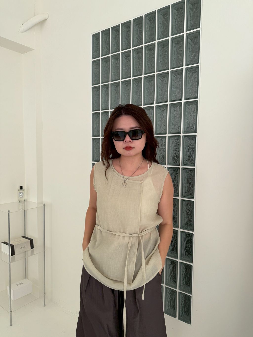 LINE_ALBUM_細羅紋拼接造型綁帶背心 9_250827_7