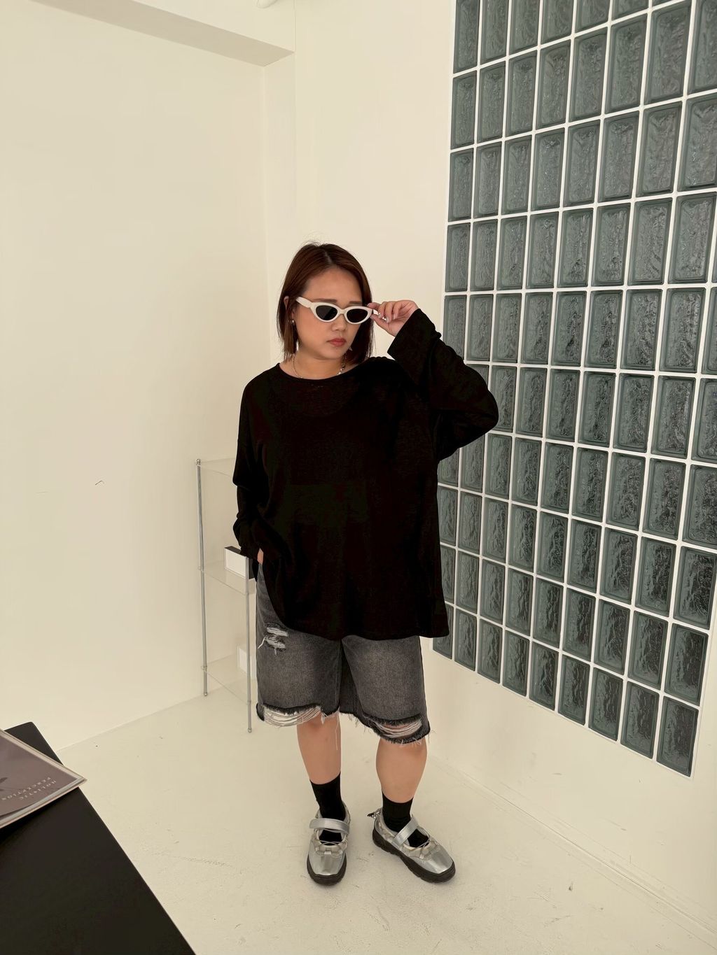 LINE_ALBUM_垂墜感親膚後綁結上衣10_250928_9