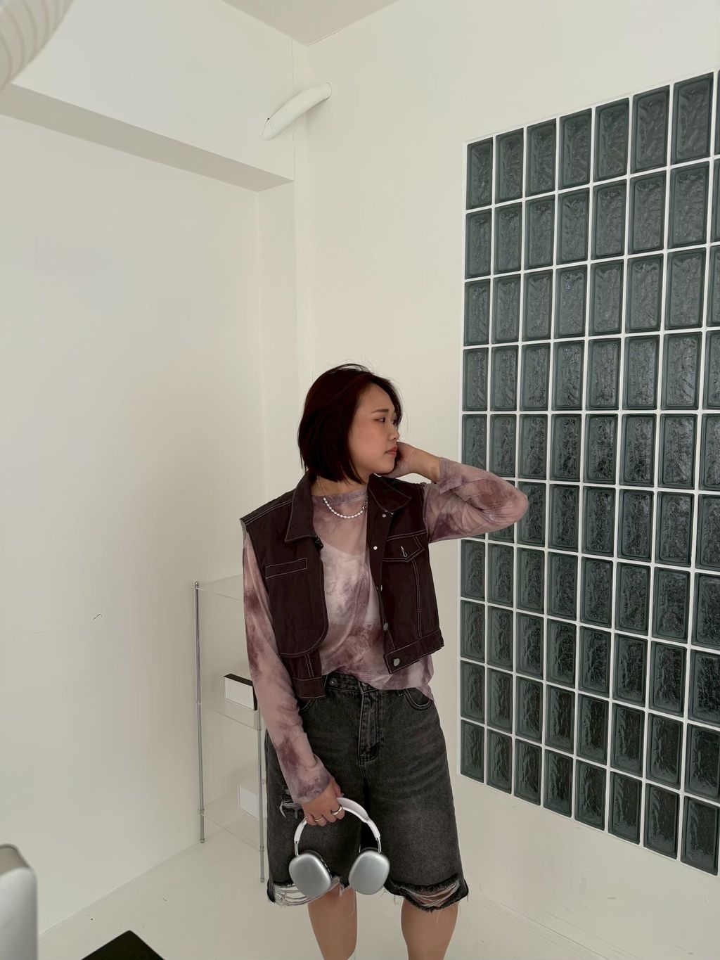 LINE_ALBUM_潑墨設計透感上衣 10_250928_2