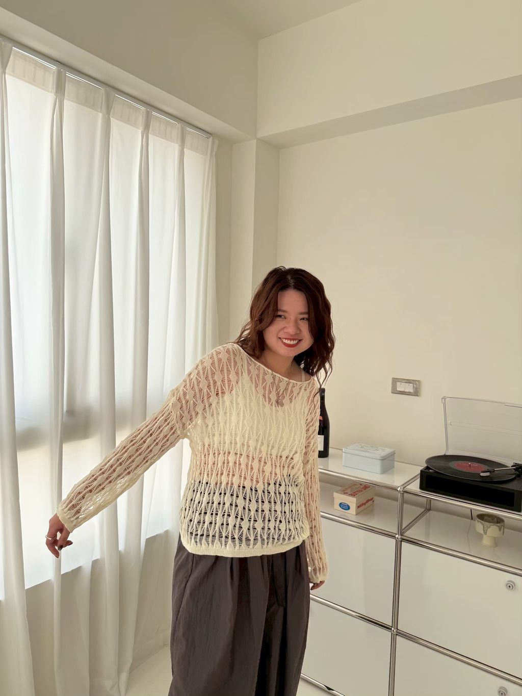 LINE_ALBUM_簍空鉤花針織上衣10_250928_2