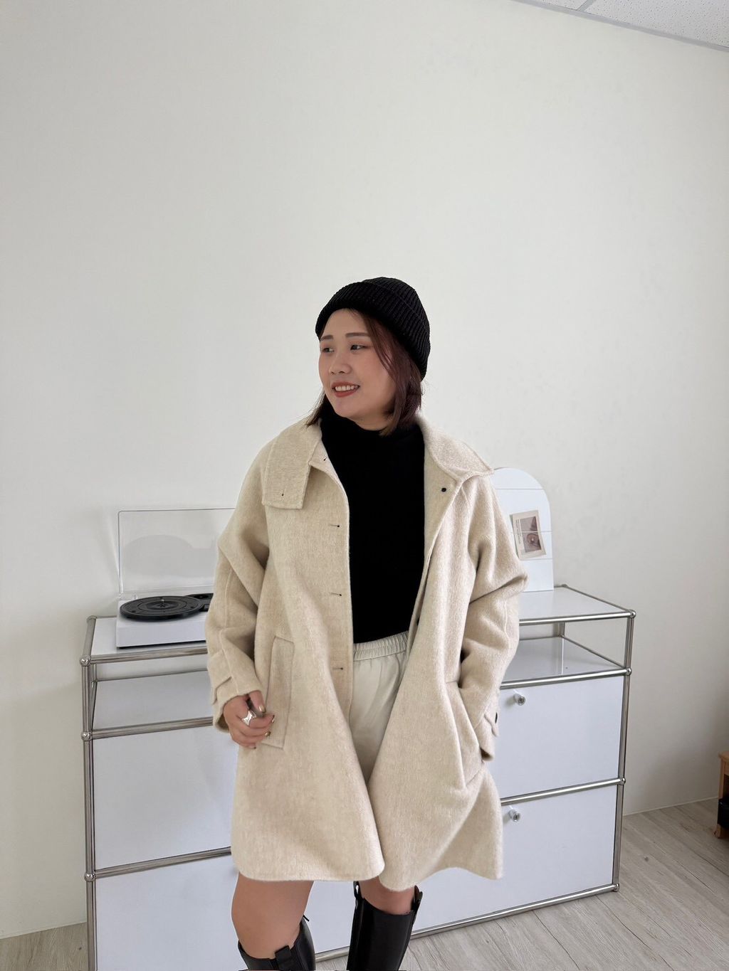 LINE_ALBUM_暖呼呼羊毛大衣_251106_8