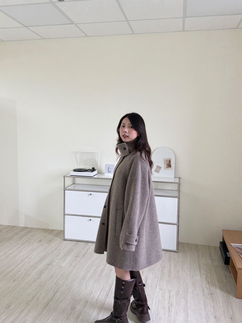 LINE_ALBUM_暖呼呼羊毛大衣_251106_23