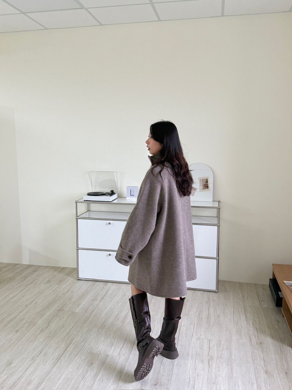 LINE_ALBUM_暖呼呼羊毛大衣_251106_25